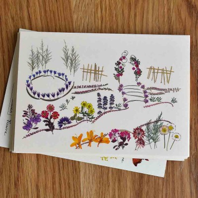 10 cartes postales Herbier avec des vraies fleurs pressées du jardin.