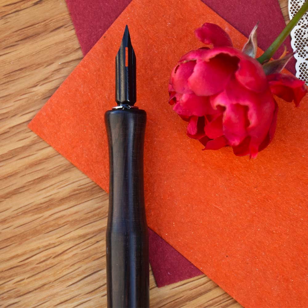 Dip Pen made of ebony wood and hand turned in France for L'Ecritoire.