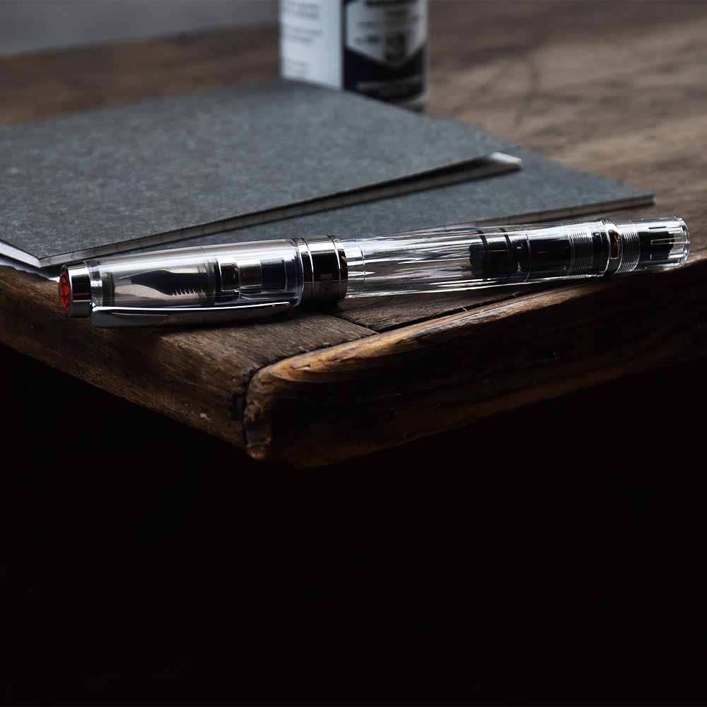 Styloplume à piston TWSBI Diamond 580AL SILVER
