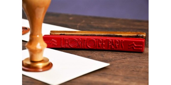 How to melt natural sealing wax?
